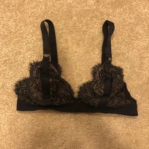 Very sexy black and nude soft bra / bralette
